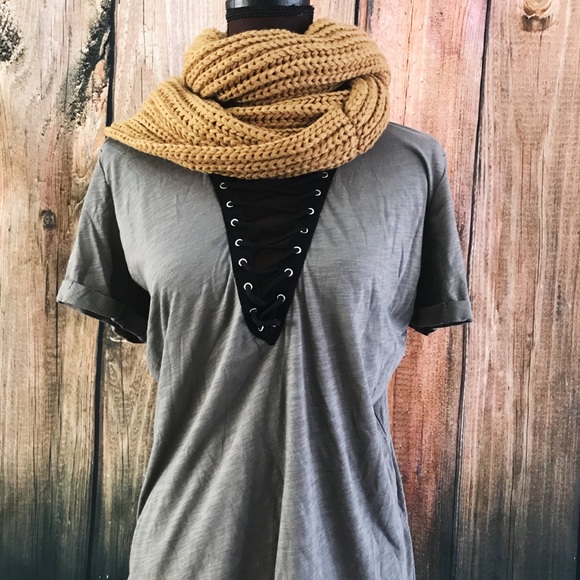 1 more left•🛍 Olive Lace Up Top - Picture 2 of 5